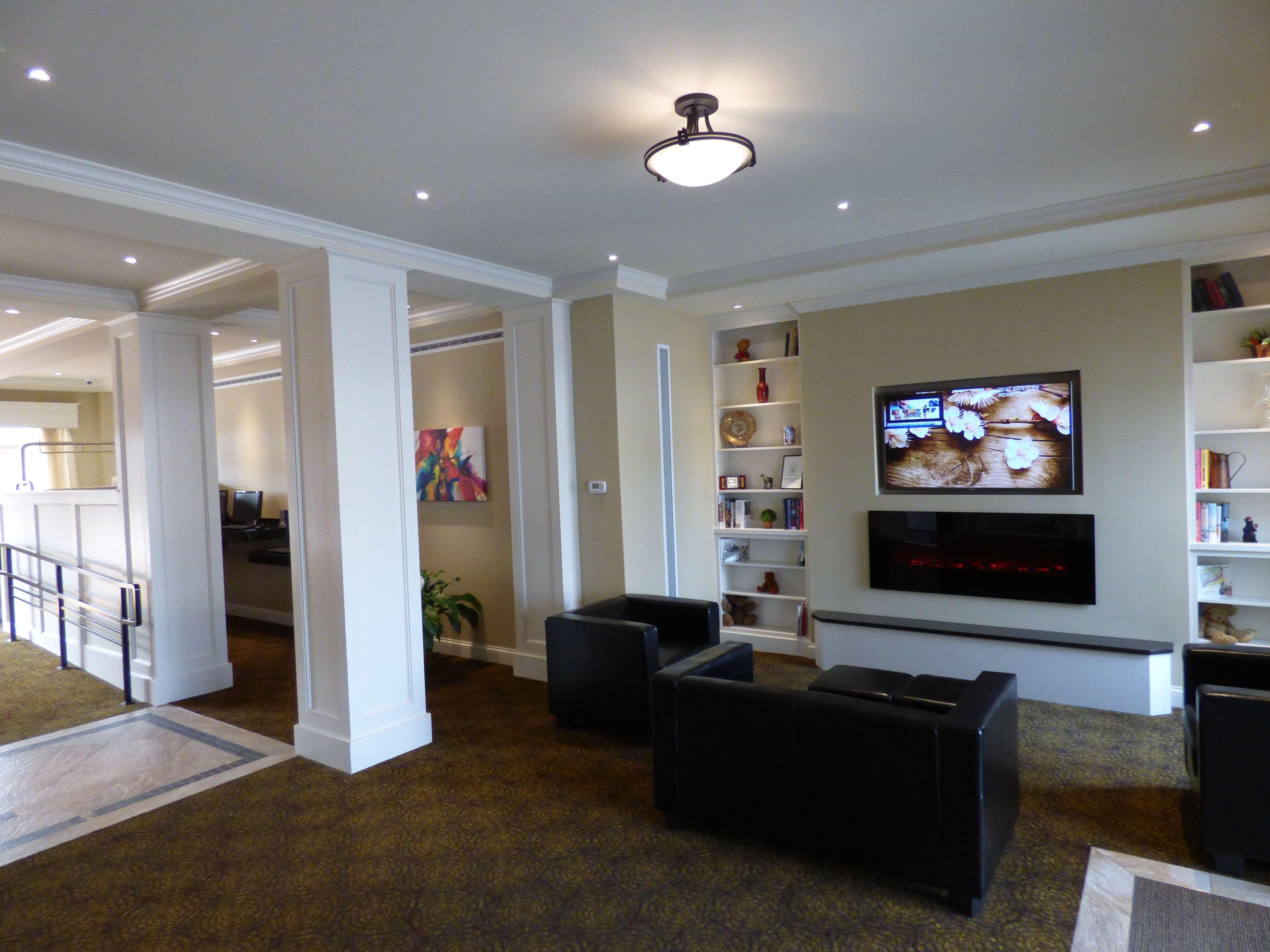 Best Western Plus Longbranch Hotel & Convention Center Cedar Rapids Exterior foto